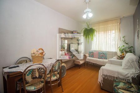 Sala de apartamento à venda com 3 quartos, 84m² em Jardim Sabará, Porto Alegre
