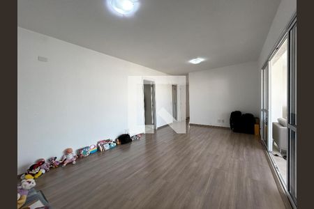 Sala de apartamento para alugar com 3 quartos, 125m² em Jardim da Gloria, São Paulo