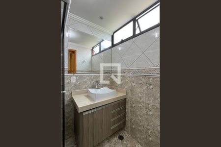 Banheiro da Suíte 1 de apartamento para alugar com 3 quartos, 80m² em Tamboré, Barueri