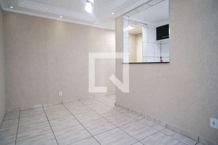 Sala de apartamento para alugar com 2 quartos, 45m² em Jardim Santa Teresinha, São Paulo