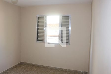 Quarto 1 de casa para alugar com 1 quarto, 75m² em Santa Maria, Santo André
