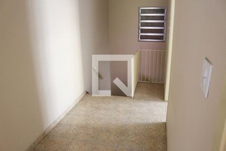 Sala de casa para alugar com 1 quarto, 75m² em Santa Maria, Santo André