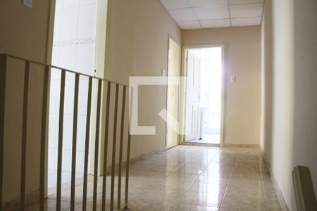 Sala de casa para alugar com 1 quarto, 75m² em Santa Maria, Santo André