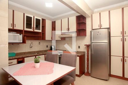 Apartamento à venda com 72m², 2 quartos e sem vagaCozinha + Área de Serviço