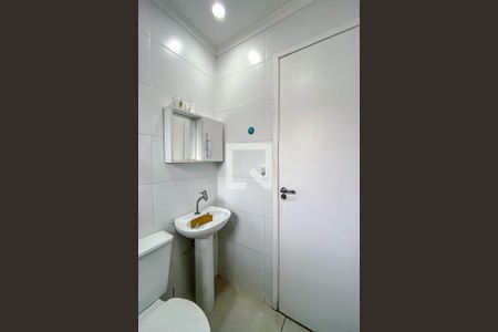 Banheiro de kitnet/studio para alugar com 1 quarto, 25m² em Vila Regente Feijó, São Paulo