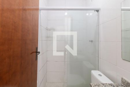 Banheiro de apartamento para alugar com 1 quarto, 33m² em Vila Carrao, São Paulo