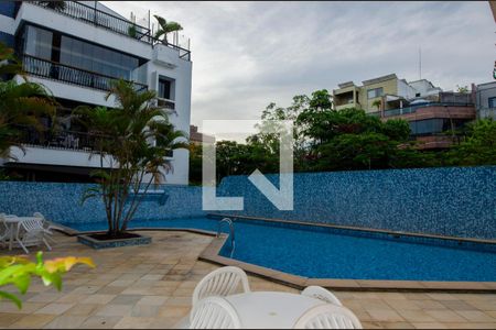 Apartamento para alugar com 236m², 3 quartos e 2 vagasÁrea comum