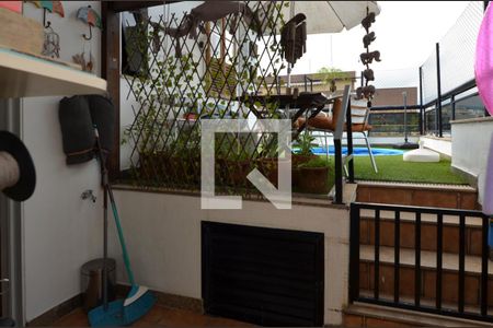 Apartamento para alugar com 236m², 3 quartos e 2 vagasDespensa