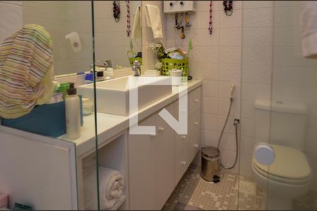 Apartamento para alugar com 236m², 3 quartos e 2 vagasBanheiro do Quarto 3