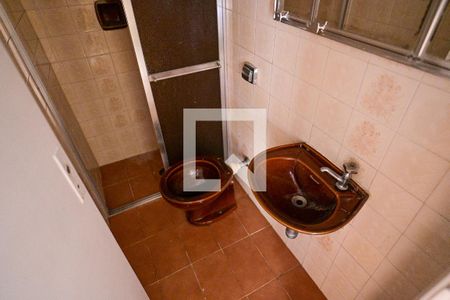 Casa à venda com 250m², 4 quartos e 2 vagasBanheiro de Serviço