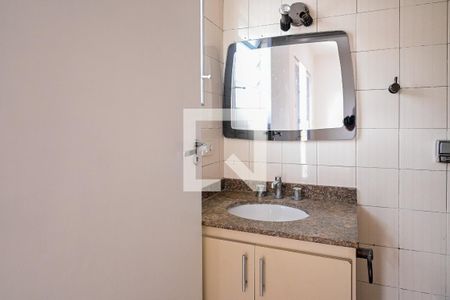 Casa à venda com 250m², 4 quartos e 2 vagasBanheiro do Quarto 2