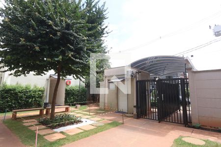 Apartamento para alugar com 40m², 2 quartos e sem vagaFachada e portaria