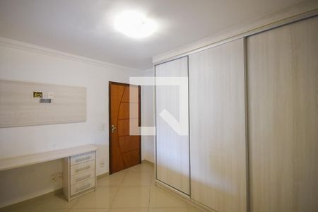 Quarto 1 de casa para alugar com 3 quartos, 82m² em Vila Sonia, São Paulo