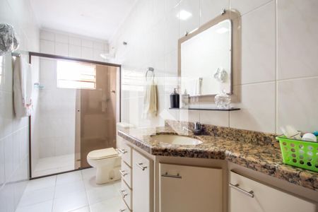 Casa para alugar com 260m², 3 quartos e 3 vagas Casa para alugar com 260m², 3 quartos e 3 vagasBanheiro 2