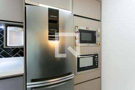 Cozinha - Geladeira, Microondas e Forno de apartamento à venda com 2 quartos, 74m² em Penha de França, São Paulo