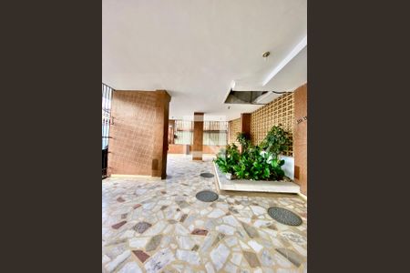 Apartamento à venda com 69m², 2 quartos e 1 vagaHall de entrada