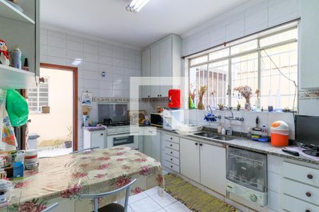 Casa à venda com 250m², 3 quartos e 4 vagas Casa à venda com 250m², 3 quartos e 4 vagasCozinha