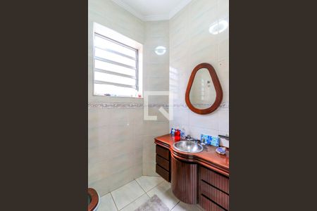 Casa à venda com 250m², 3 quartos e 4 vagas Casa à venda com 250m², 3 quartos e 4 vagasLavabo