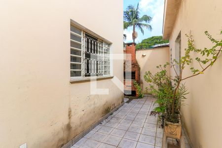 Casa à venda com 250m², 3 quartos e 4 vagas Casa à venda com 250m², 3 quartos e 4 vagasQuintal/Churrasqueira