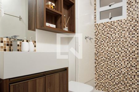 Apartamento à venda com 64m², 2 quartos e 1 vaga Apartamento à venda com 64m², 2 quartos e 1 vagaBanheiro