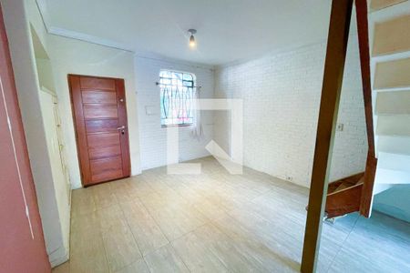 Casa para alugar com 100m², 2 quartos e sem vagaSala