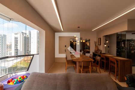 Sala de apartamento à venda com 3 quartos, 125m² em Indianópolis, São Paulo