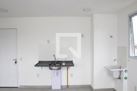 Sala / Cozinha de apartamento para alugar com 1 quarto, 34m² em Lapa de Baixo, São Paulo