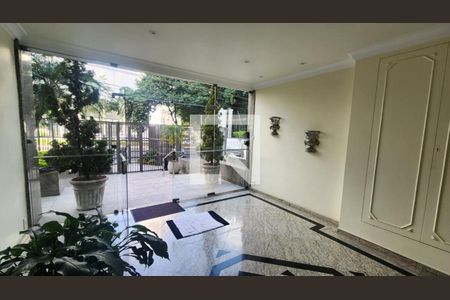 Apartamento à venda com 230m², 4 quartos e 2 vagas Apartamento à venda com 230m², 4 quartos e 2 vagasFoto 31