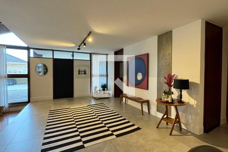 Sala de casa de condomínio para alugar com 4 quartos, 425m² em Alphaville, Santana de Parnaíba