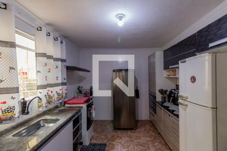 Casa à venda com 100m², 2 quartos e 2 vagas Casa à venda com 100m², 2 quartos e 2 vagasCozinha