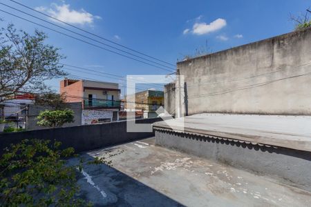 Casa à venda com 100m², 2 quartos e 2 vagas Casa à venda com 100m², 2 quartos e 2 vagasVaranda