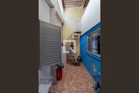 Casa à venda com 100m², 2 quartos e 2 vagas Casa à venda com 100m², 2 quartos e 2 vagasQuintal