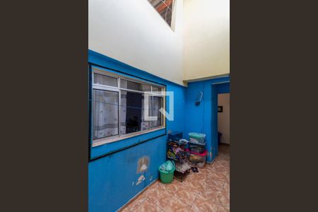 Casa à venda com 100m², 2 quartos e 2 vagas Casa à venda com 100m², 2 quartos e 2 vagasQuintal