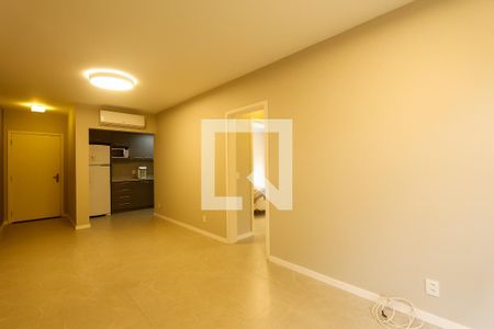 Sala de apartamento para alugar com 2 quartos, 75m² em Boa Vista, Porto Alegre