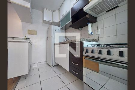 Cozinha de apartamento à venda com 2 quartos, 50m² em Jardim Alzira, São Paulo