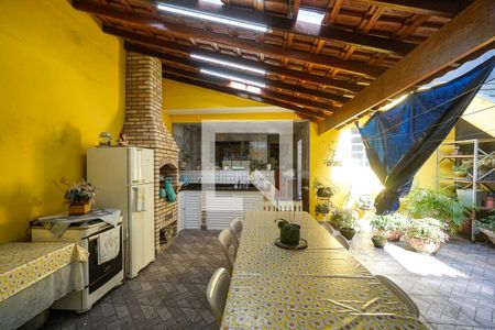 Casa à venda com 400m², 3 quartos e 2 vagas Casa à venda com 400m², 3 quartos e 2 vagasQuintal