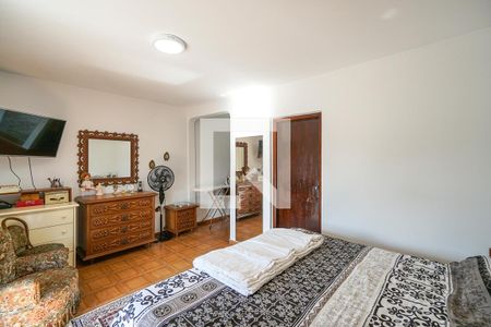 Casa à venda com 400m², 3 quartos e 2 vagas Casa à venda com 400m², 3 quartos e 2 vagasSuíte 01