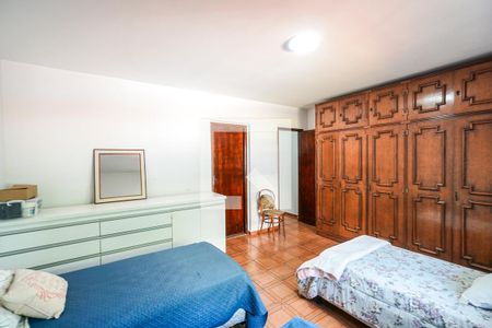 Casa à venda com 400m², 3 quartos e 2 vagas Casa à venda com 400m², 3 quartos e 2 vagasSuíte 03