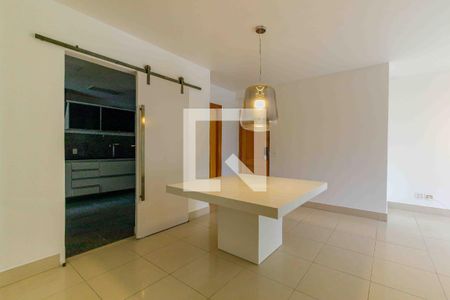 Apartamento para alugar com 127m², 4 quartos e 2 vagasSala