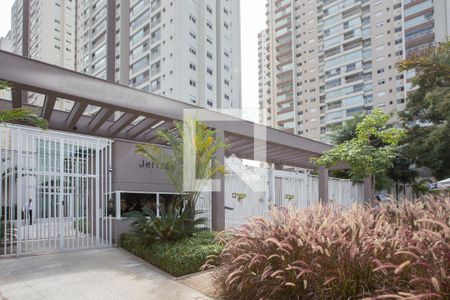 Apartamento à venda com 136m², 3 quartos e 3 vagasENTRADA PRÉDIO
