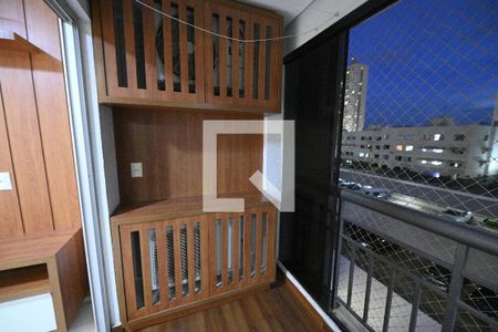 Apartamento para alugar com 69m², 2 quartos e 1 vaga Apartamento para alugar com 69m², 2 quartos e 1 vagaVaranda