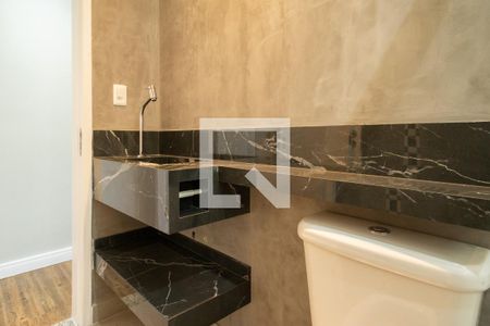 Casa à venda com 170m², 2 quartos e 3 vagas Casa à venda com 170m², 2 quartos e 3 vagasBanheiro Social