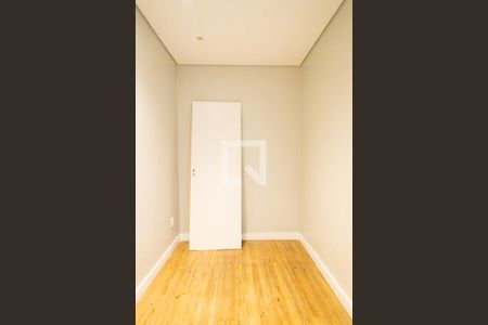 Casa à venda com 170m², 2 quartos e 3 vagas Casa à venda com 170m², 2 quartos e 3 vagasCloset -Quarto 1