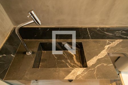 Casa à venda com 170m², 2 quartos e 3 vagas Casa à venda com 170m², 2 quartos e 3 vagasBanheiro Social