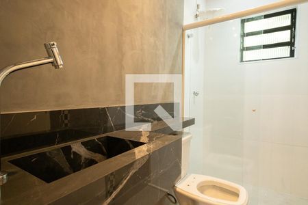 Casa à venda com 170m², 2 quartos e 3 vagas Casa à venda com 170m², 2 quartos e 3 vagasBanheiro Social