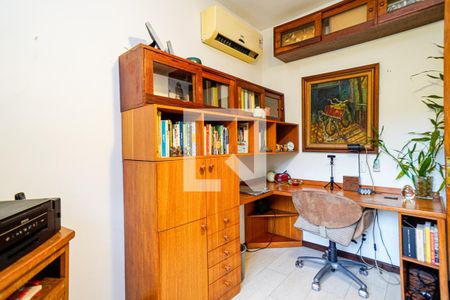 Quarto 2 de casa à venda com 4 quartos, 188m² em Vila Progresso, Niterói