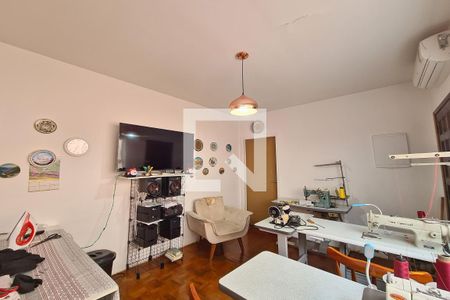 Sala de casa à venda com 2 quartos, 200m² em Vila Antonieta, São Paulo