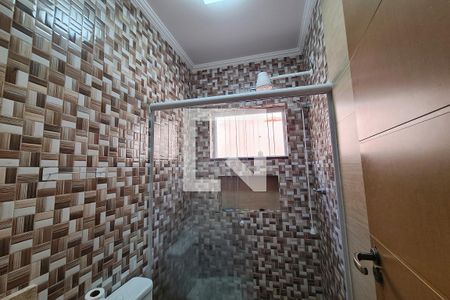 Banheiro da Suíte de casa à venda com 2 quartos, 200m² em Vila Antonieta, São Paulo