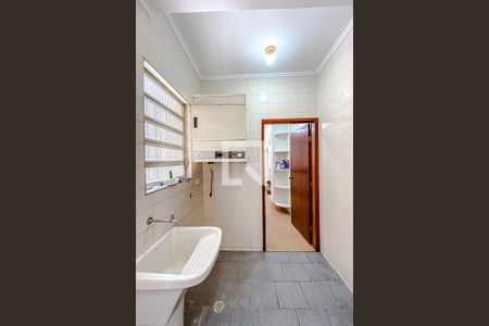 Casa à venda com 178m², 3 quartos e 2 vagasÁrea de Serviço