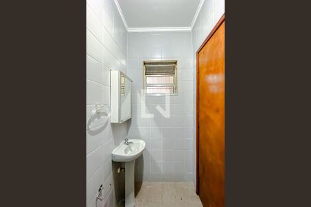 Casa à venda com 178m², 3 quartos e 2 vagasBanheiro de serviço